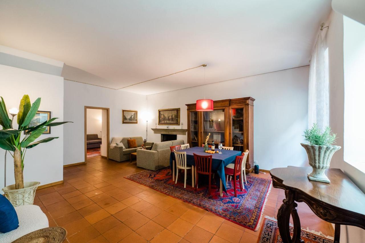 Feel - Salvecchio Apartments Bergamo Luaran gambar