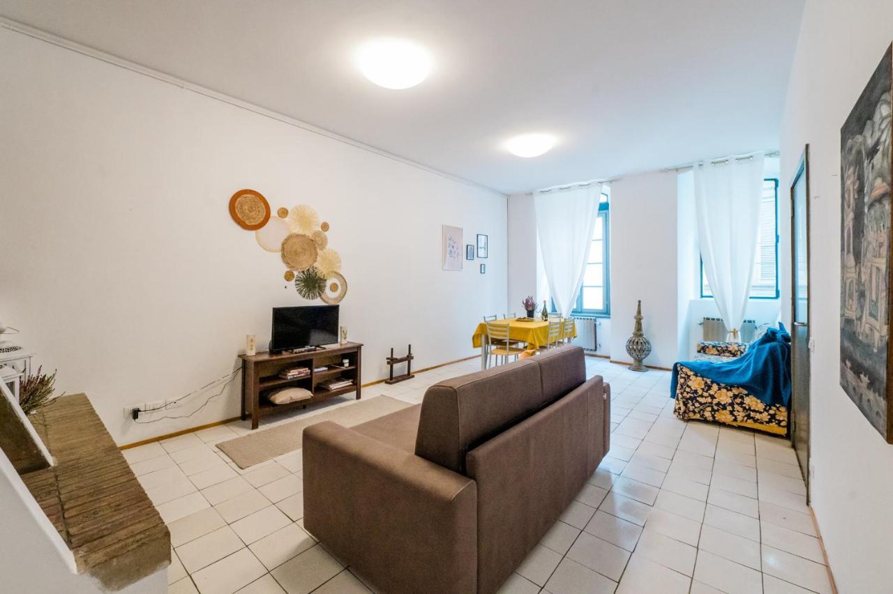 Feel - Salvecchio Apartments Bergamo Luaran gambar