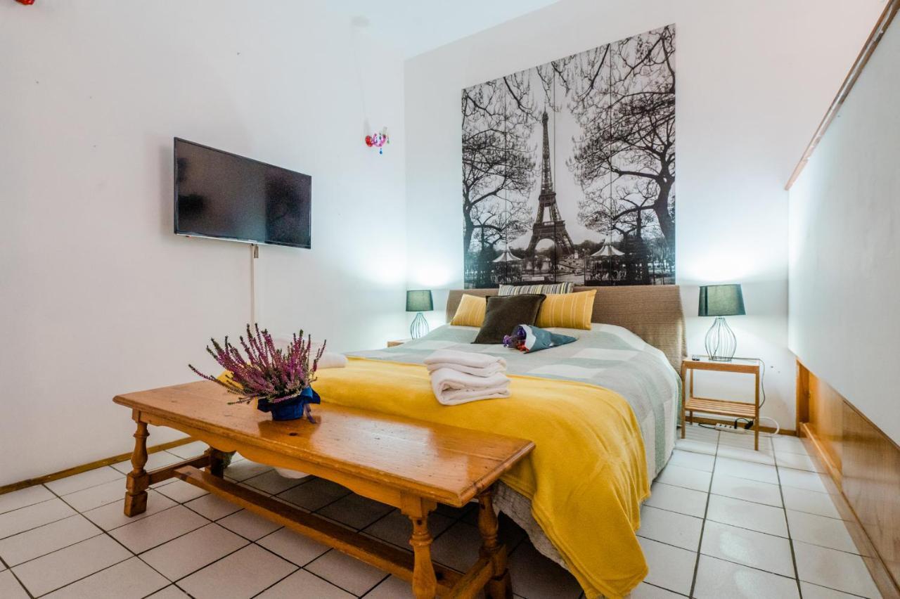 Feel - Salvecchio Apartments Bergamo Luaran gambar
